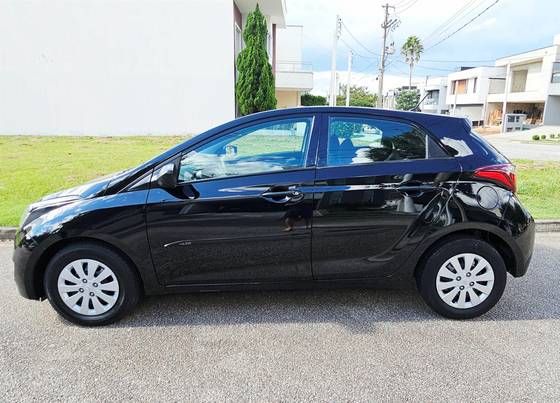 HYUNDAI HB20 1.0 UNIQUE 12V FLEX 4P MANUAL